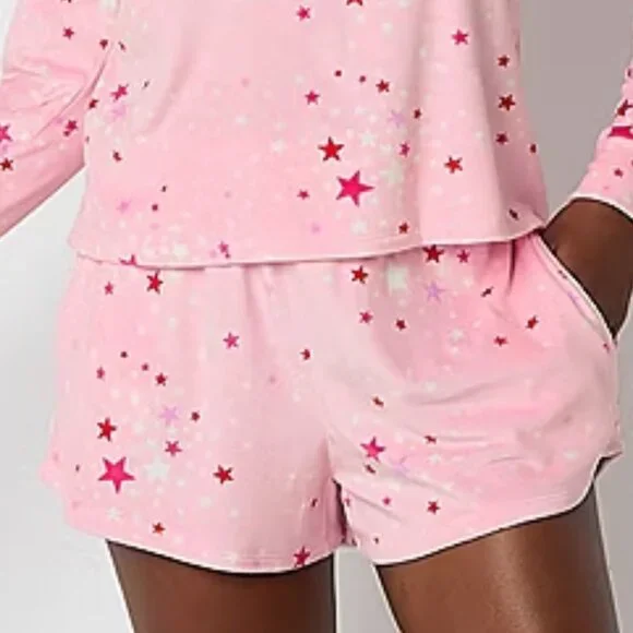 Pajamas Velour LG XL 2 Pc Set - Top Shorts Pink Red Stars Pjs Lounge Sleep New - Picture 3 of 4